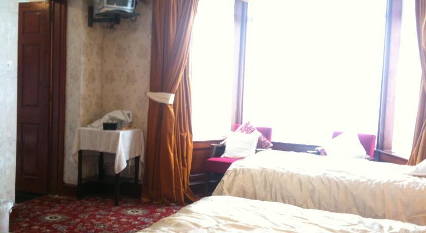 Almond House B&B Единбург Стая снимка