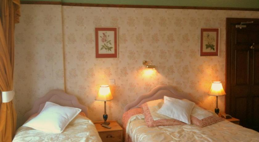 Almond House B&B Единбург Стая снимка